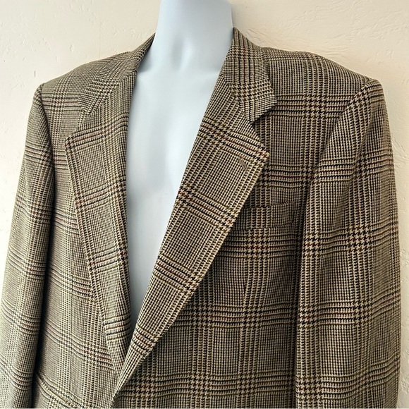 OSCAR DE LA RENTA Wool and Silk Houndstooth Tan Two Button Blazer Sport Coat 43R - Picture 3 of 16